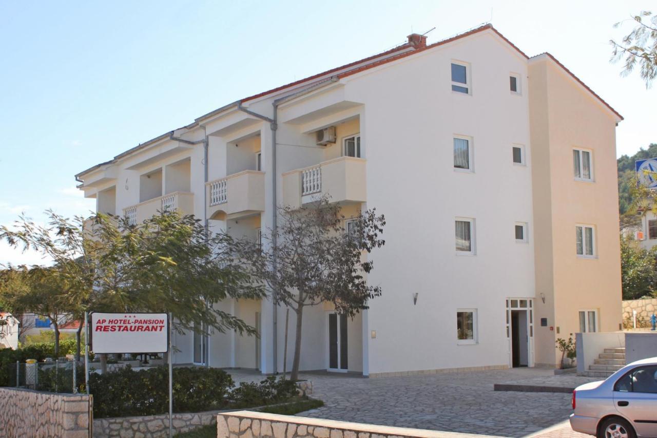 Apartments And Rooms By The Sea Vinjerac, Zadar - 3248 Dış mekan fotoğraf