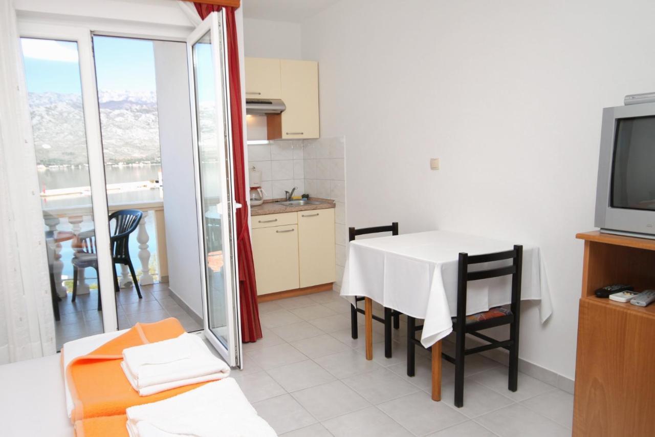 Apartments And Rooms By The Sea Vinjerac, Zadar - 3248 Dış mekan fotoğraf
